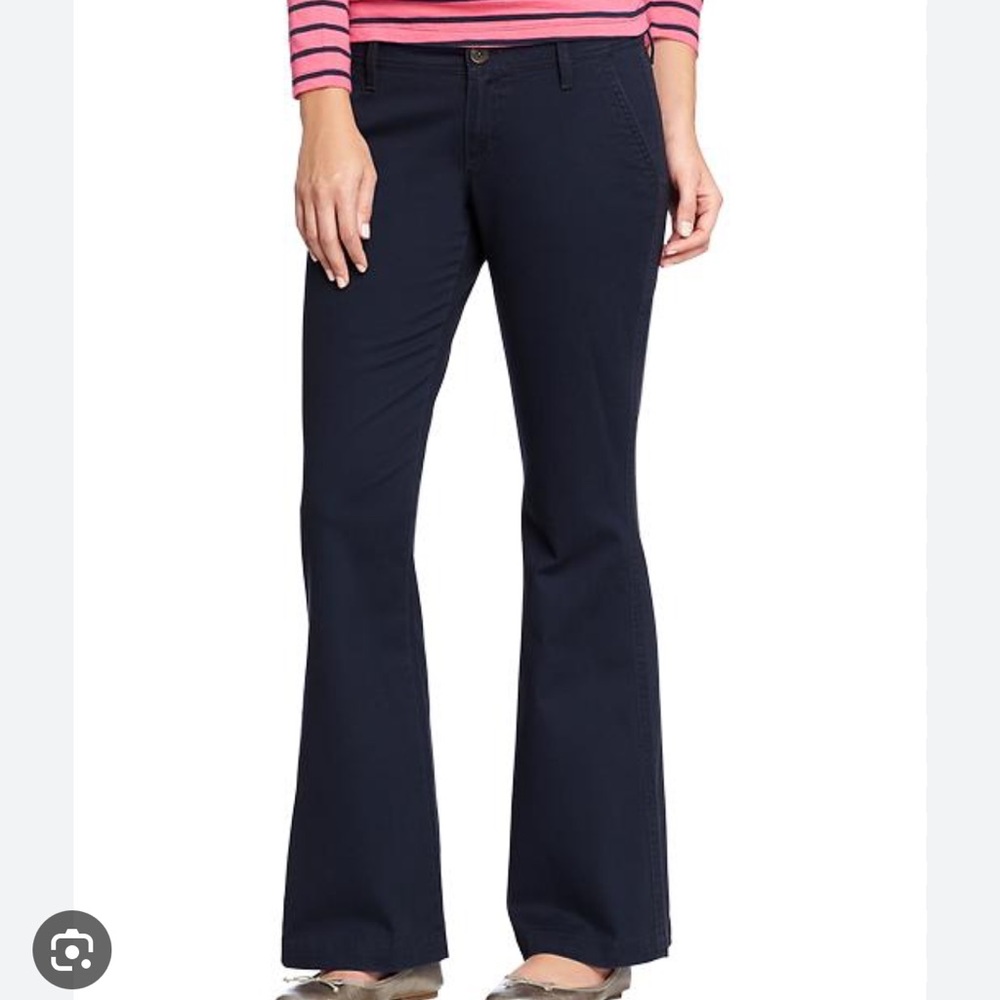 NWOT Old Navy Black The Diva Flare Pants